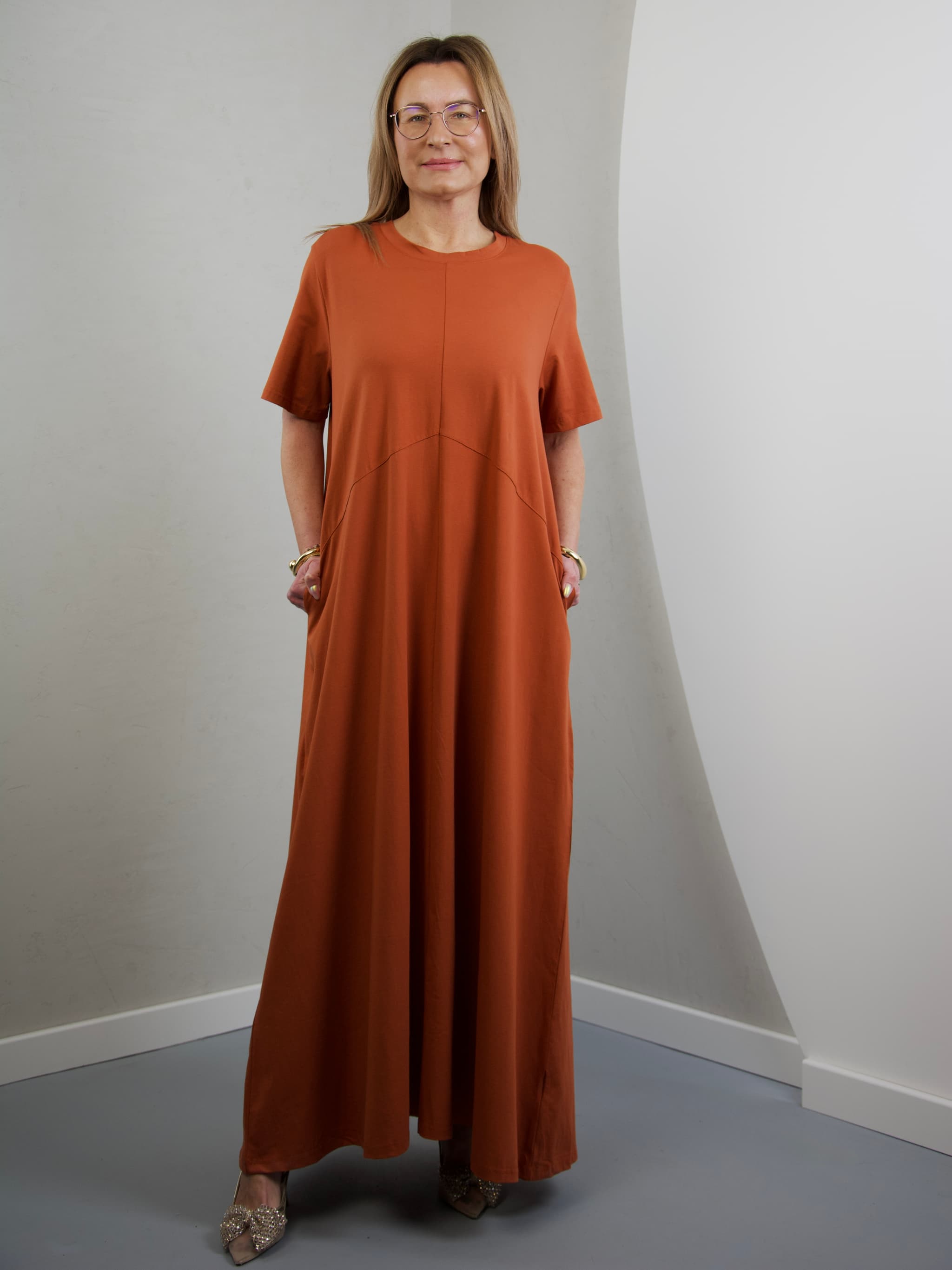 Maxi dress with pockets