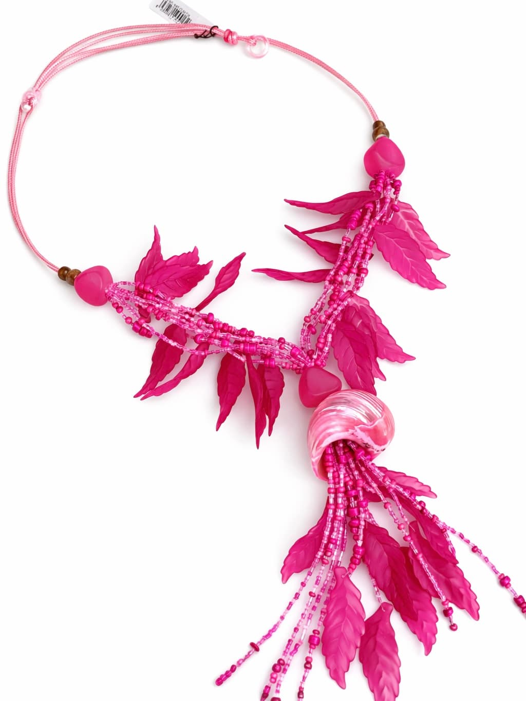 Alex max pendant with shell and leaves