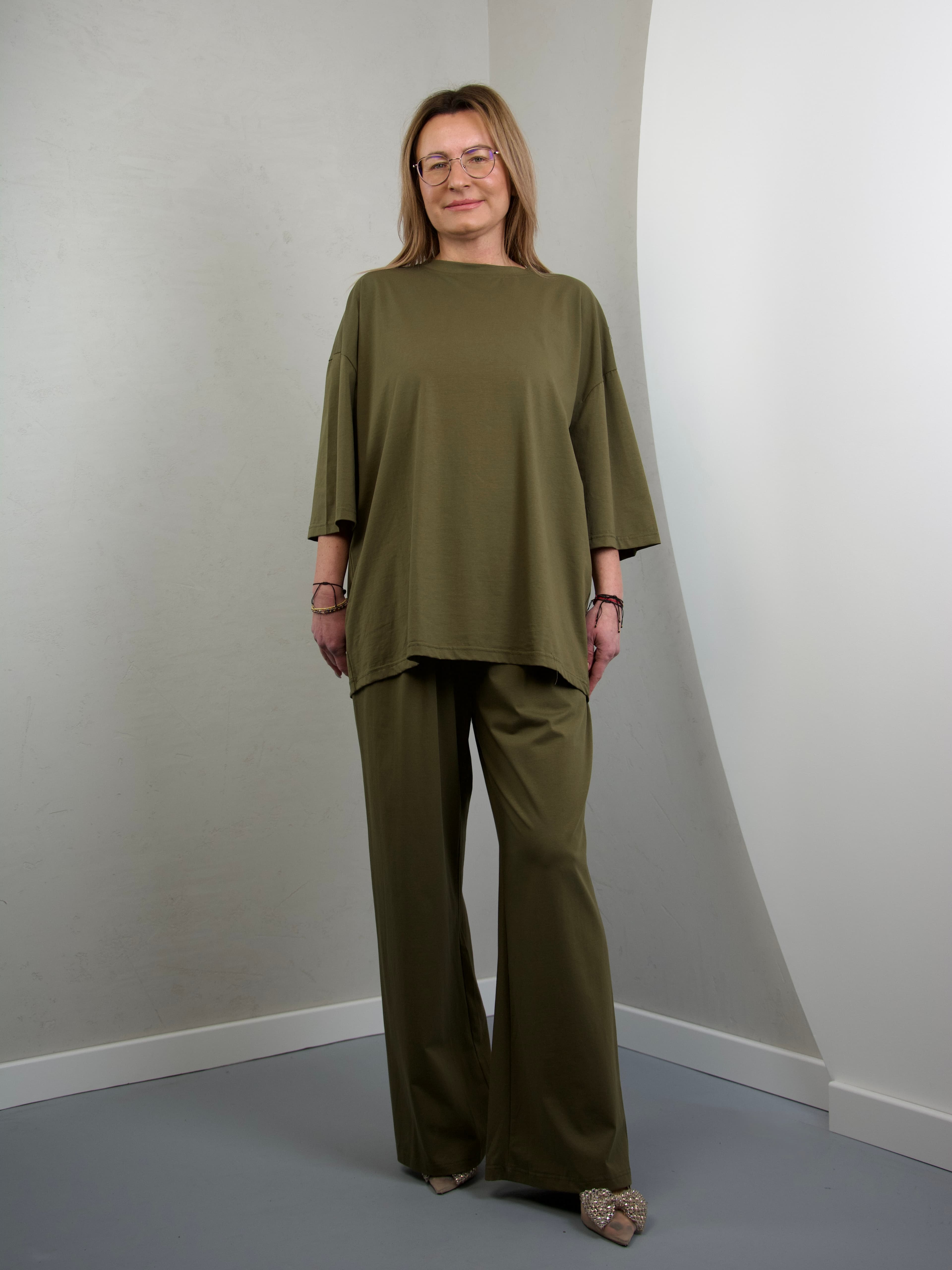 Komplet dresowy ze spodniami