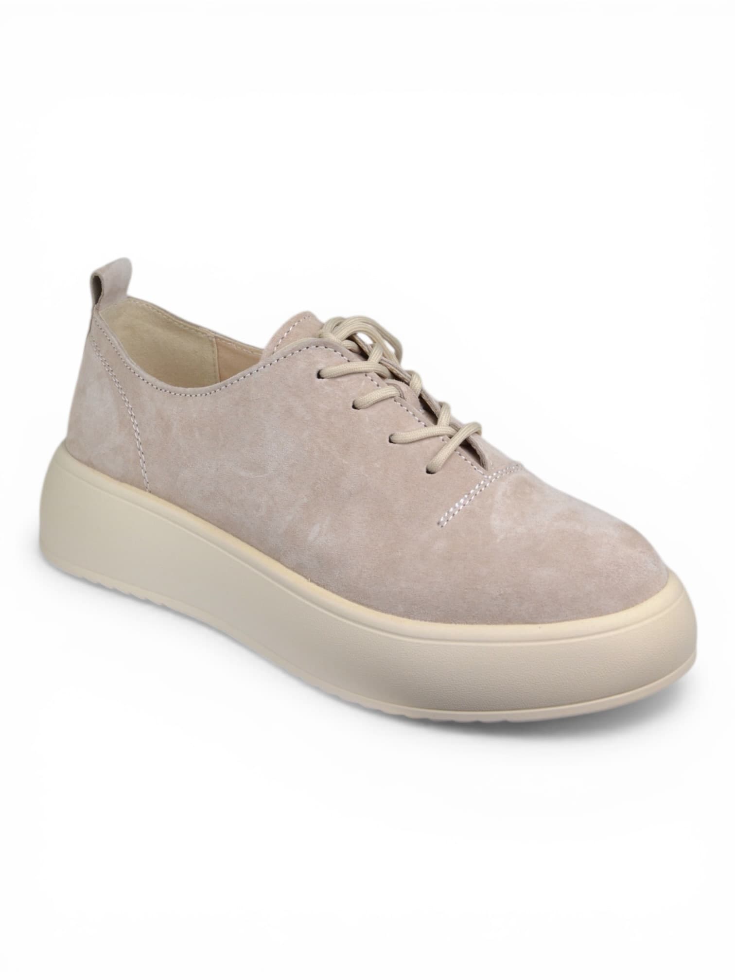 Buty zamszowe na grubej podeszwie