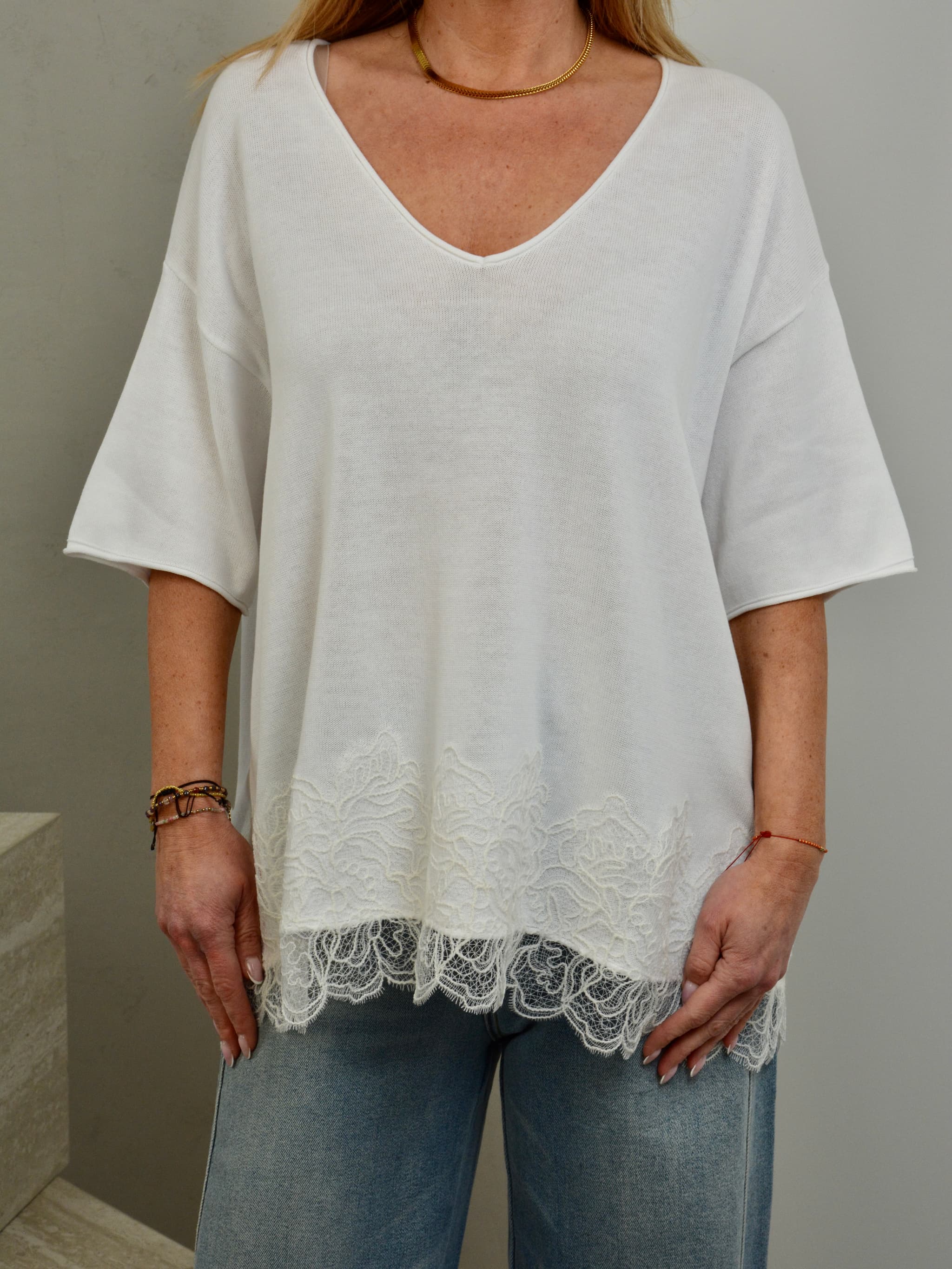 Sweterek letni MUMU 100% Cotton z koronką na dole