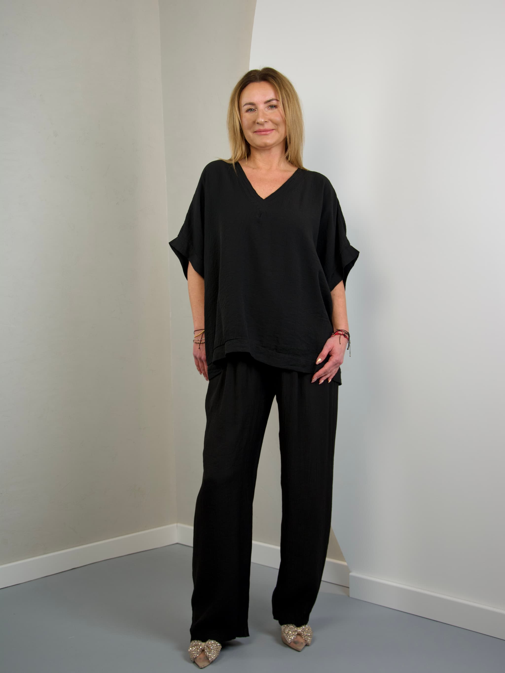 Basic crinkled blouse