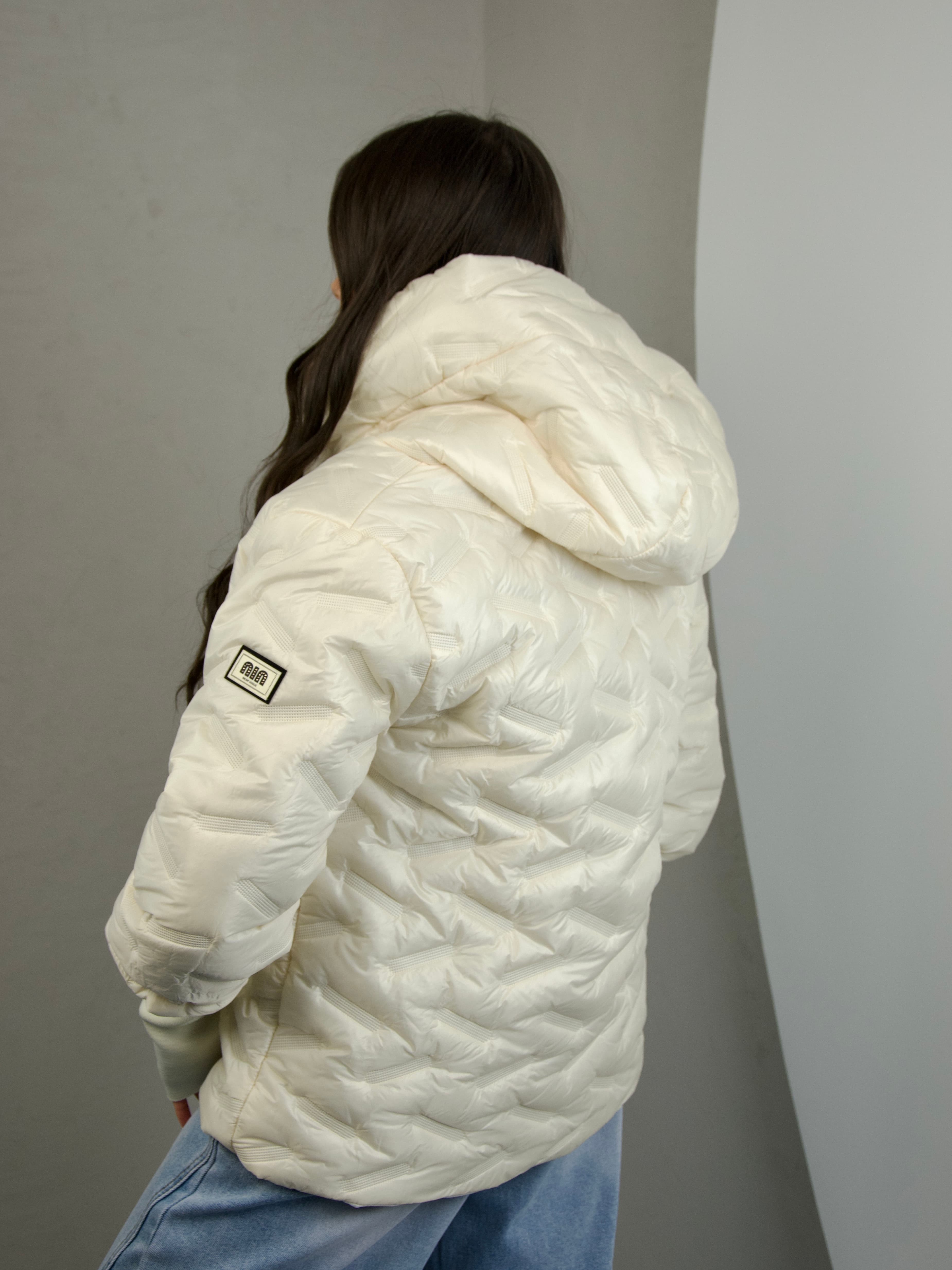 Spring jacket with knitted sleeves