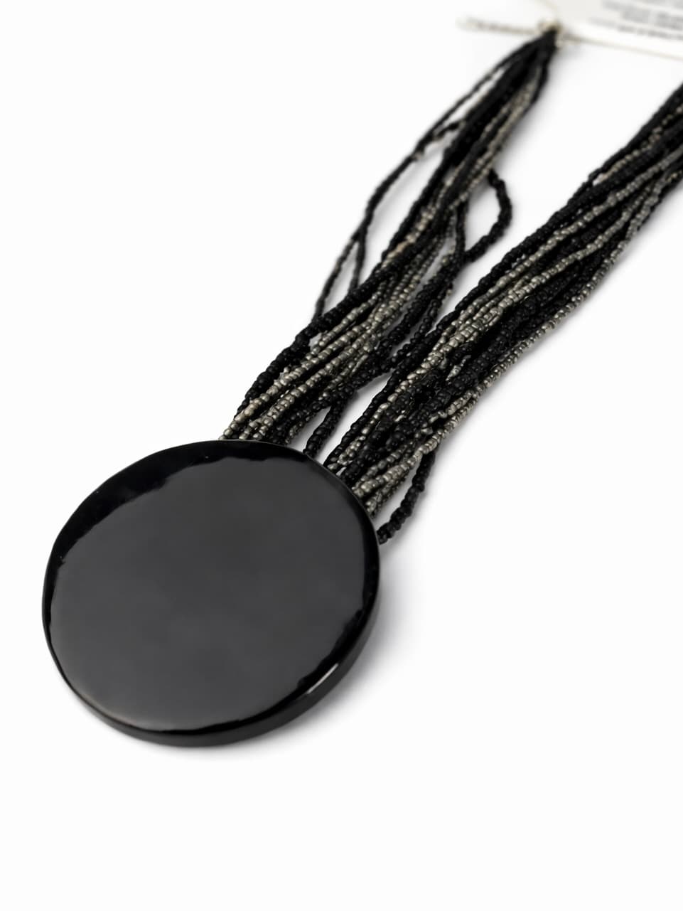 Black Beaded Necklace with Round Stone
