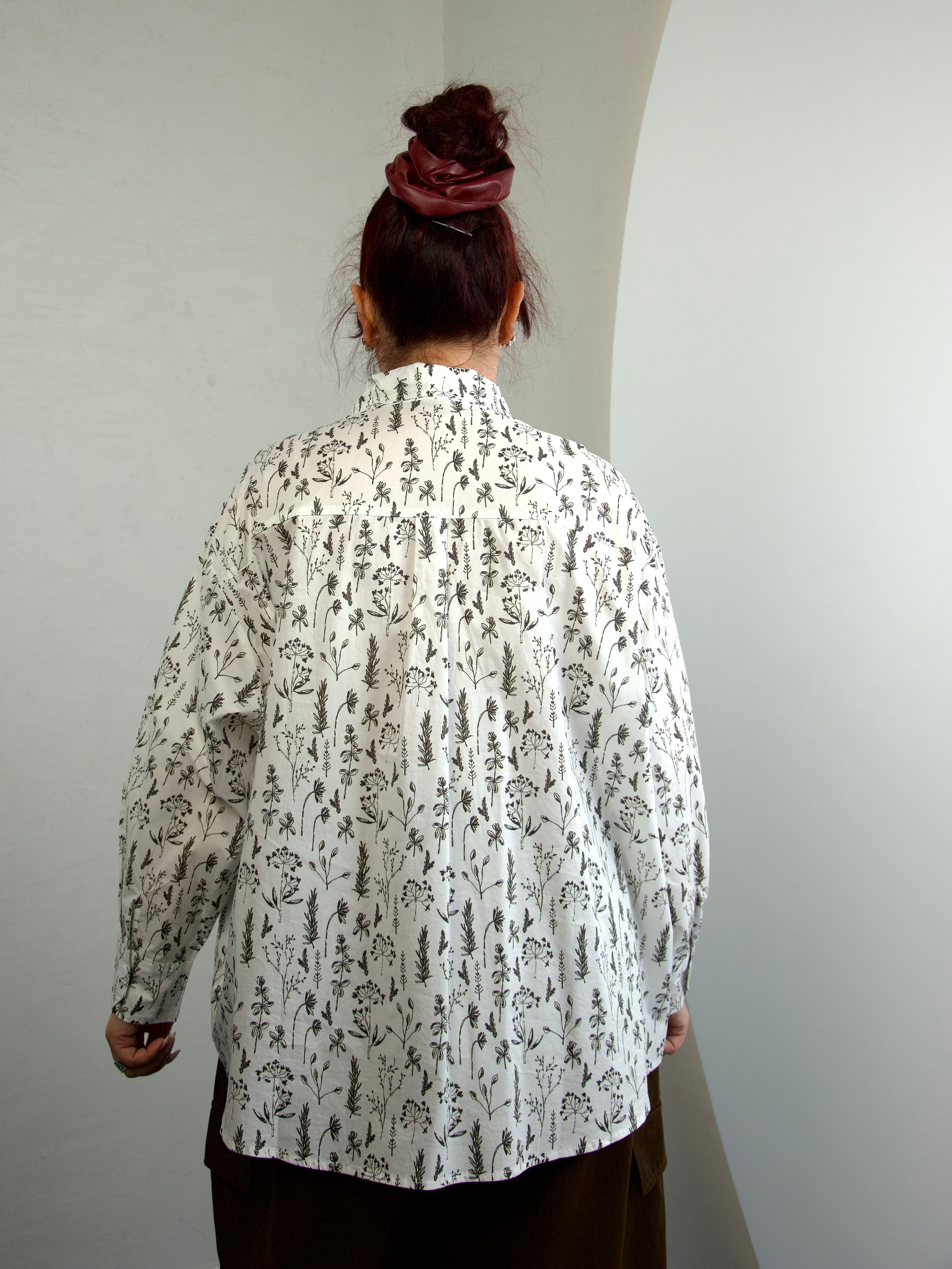 Koszula w kwiatowy wzór