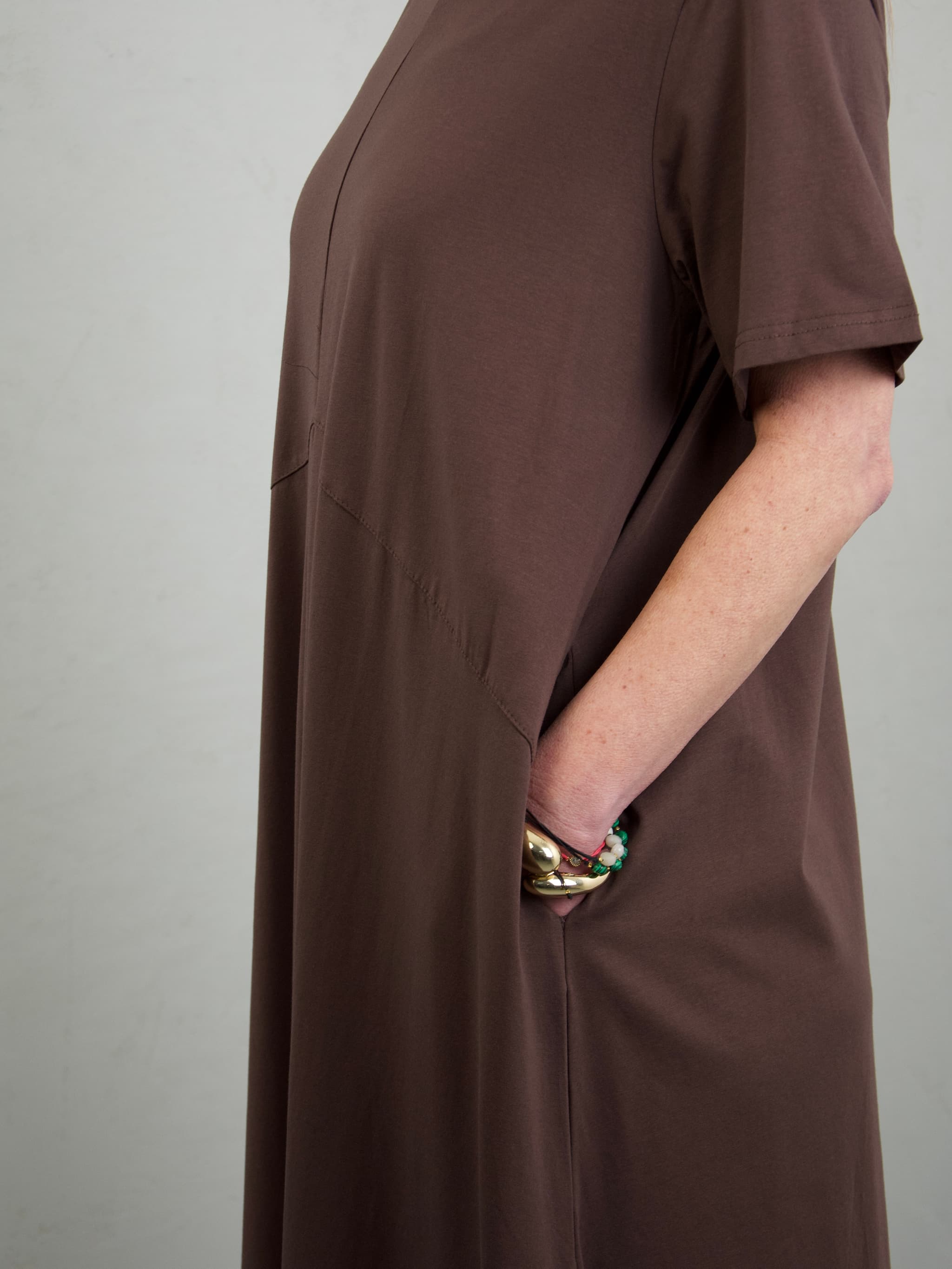 Maxi dress with pockets