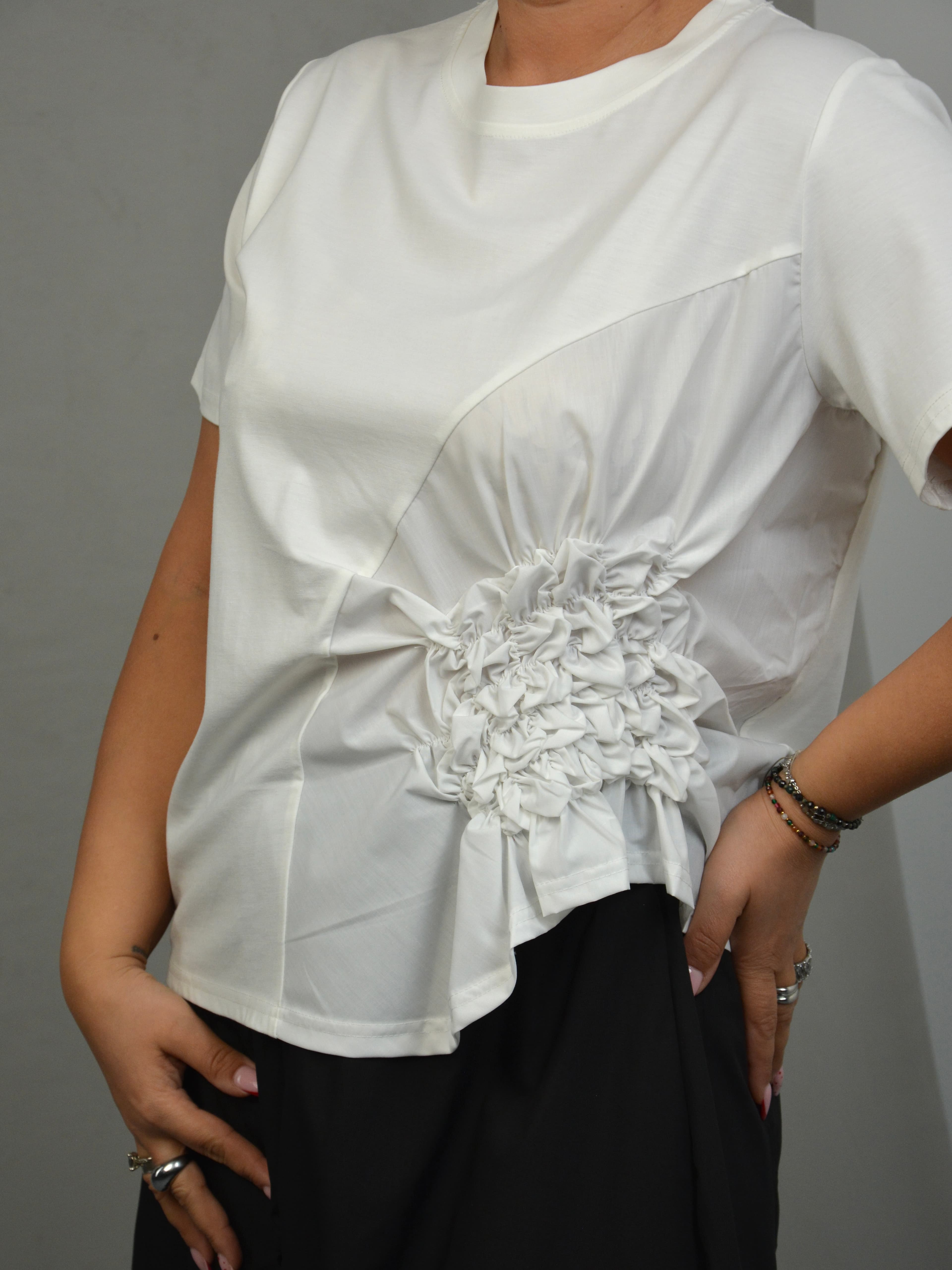 Bluzka z ozdobnym marszczeniem