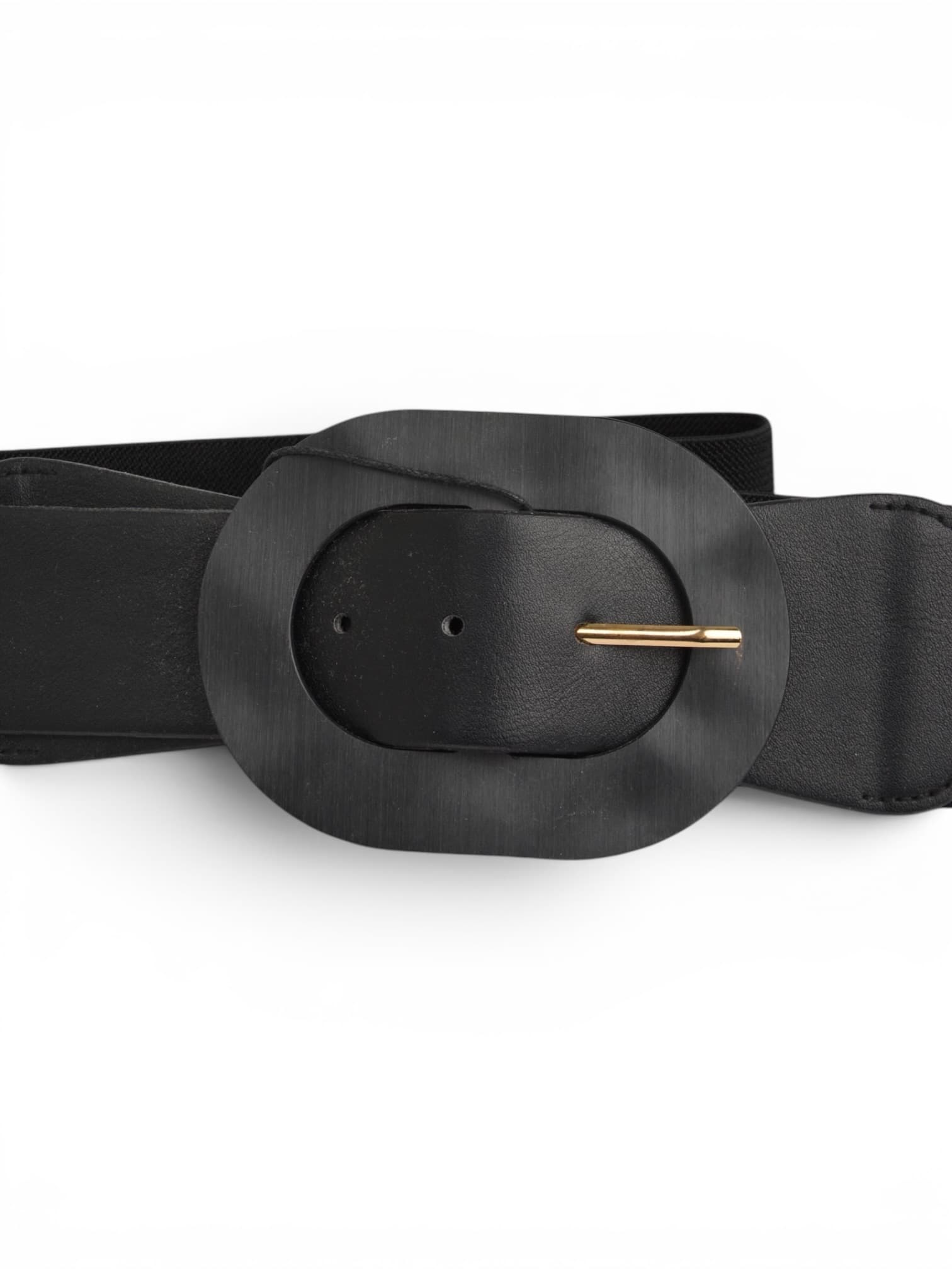 Pasek z metalową klamrą