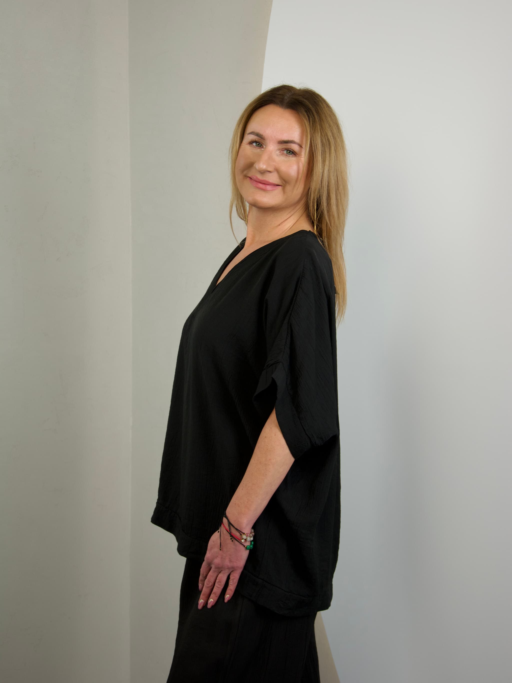 Basic crinkled blouse