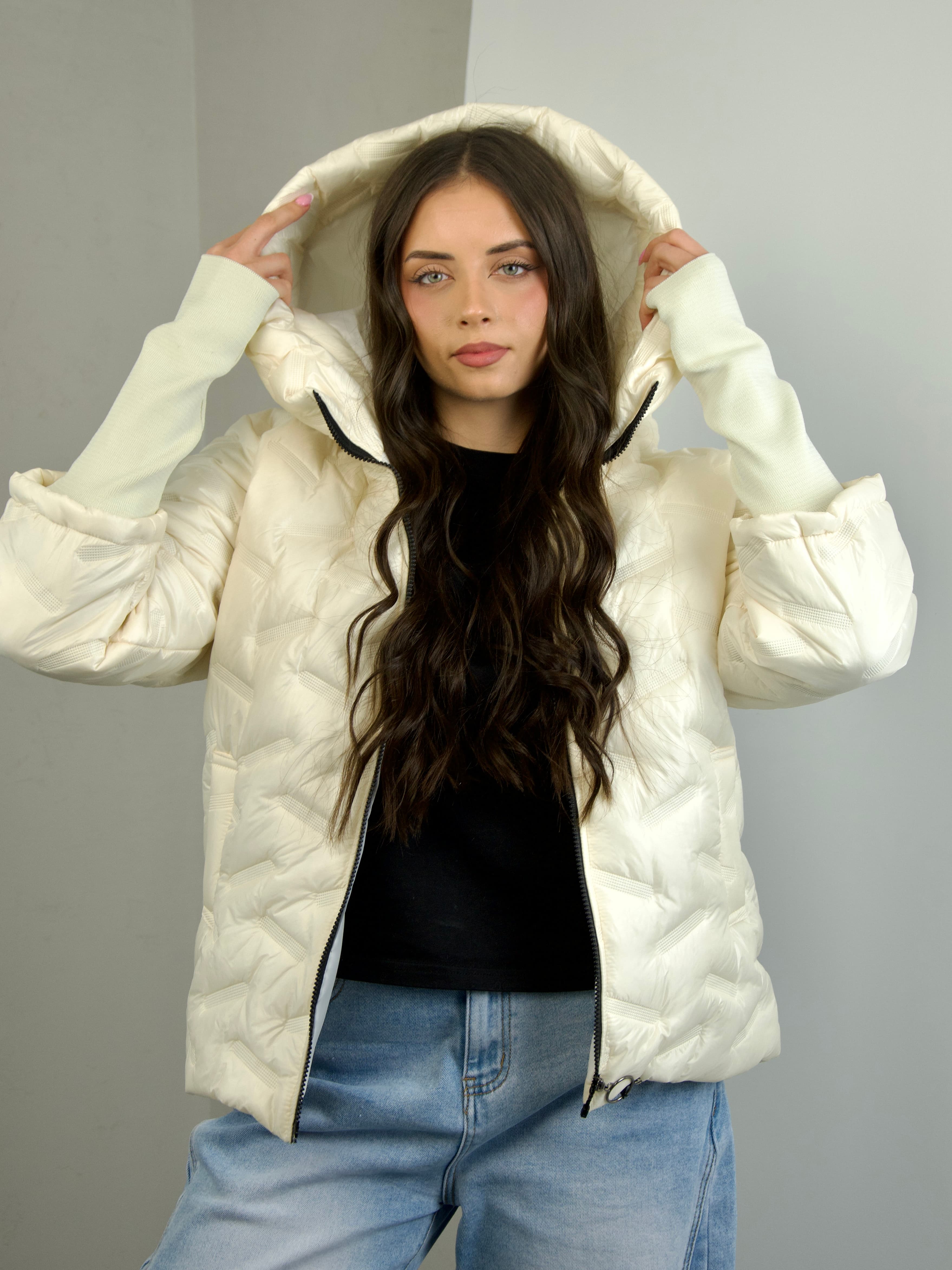 Spring jacket with knitted sleeves