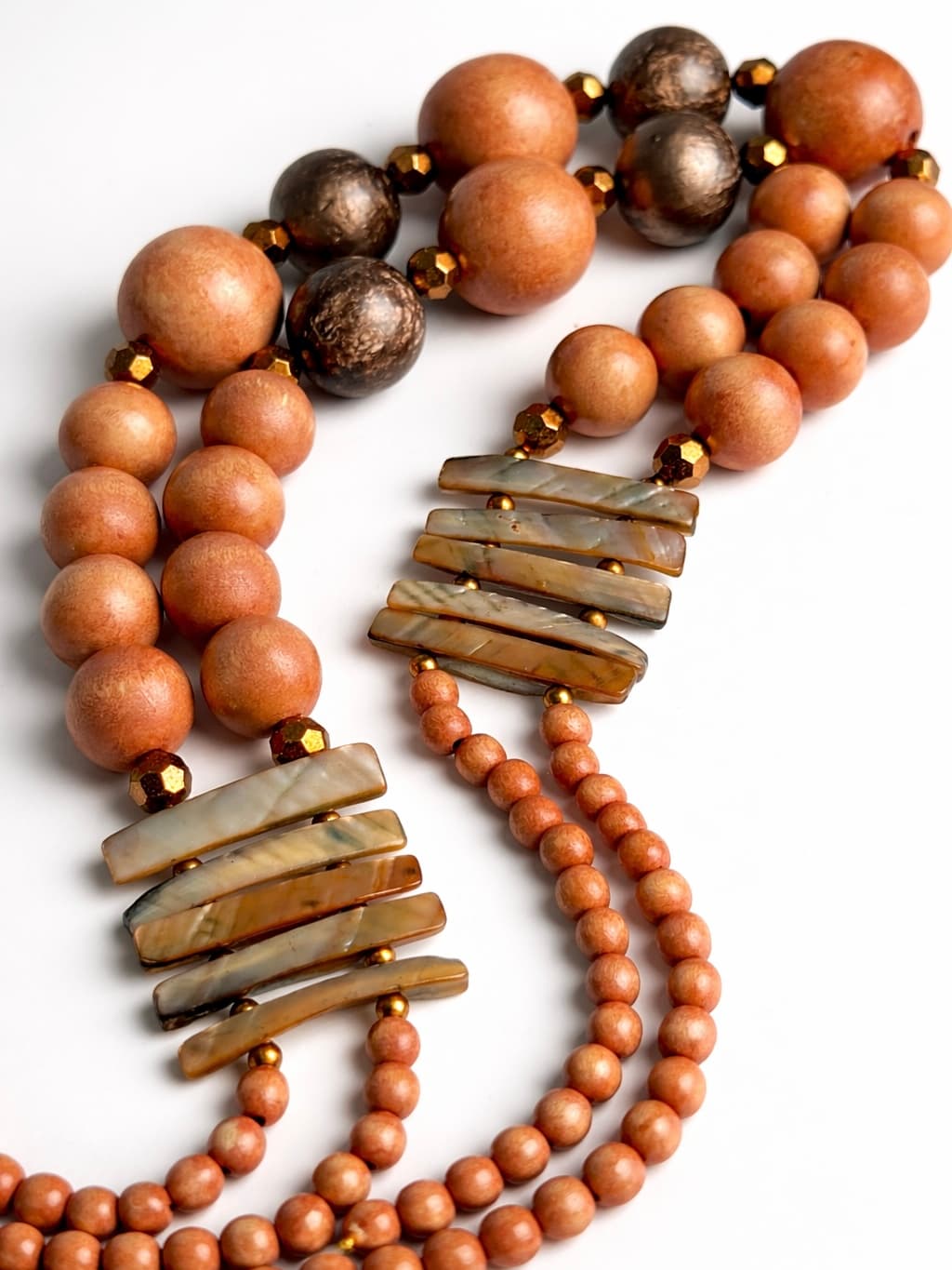 Wisior Alex Max pudrowy różowy