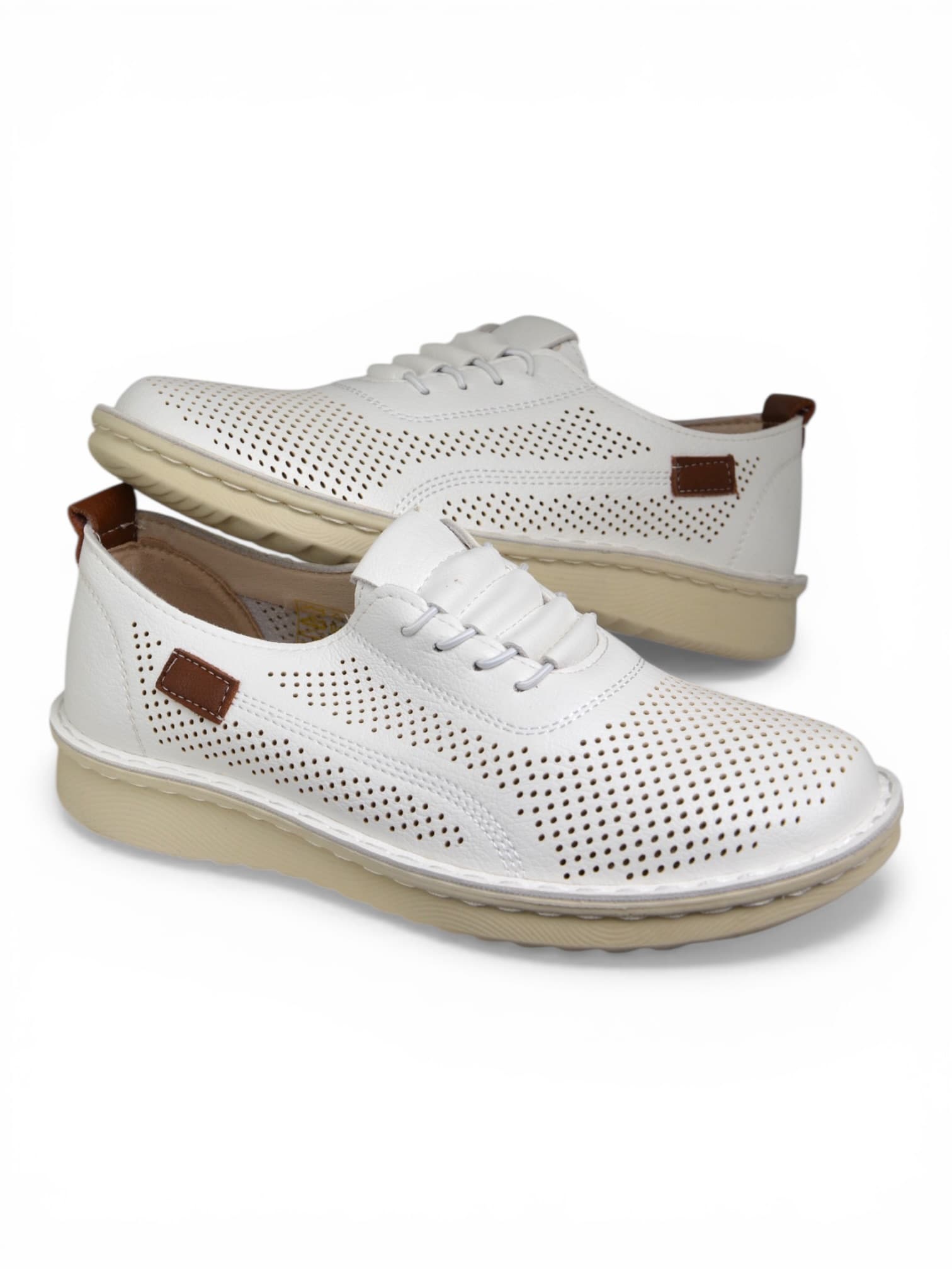 Buty eko-skóra z dziurkami BIAŁE