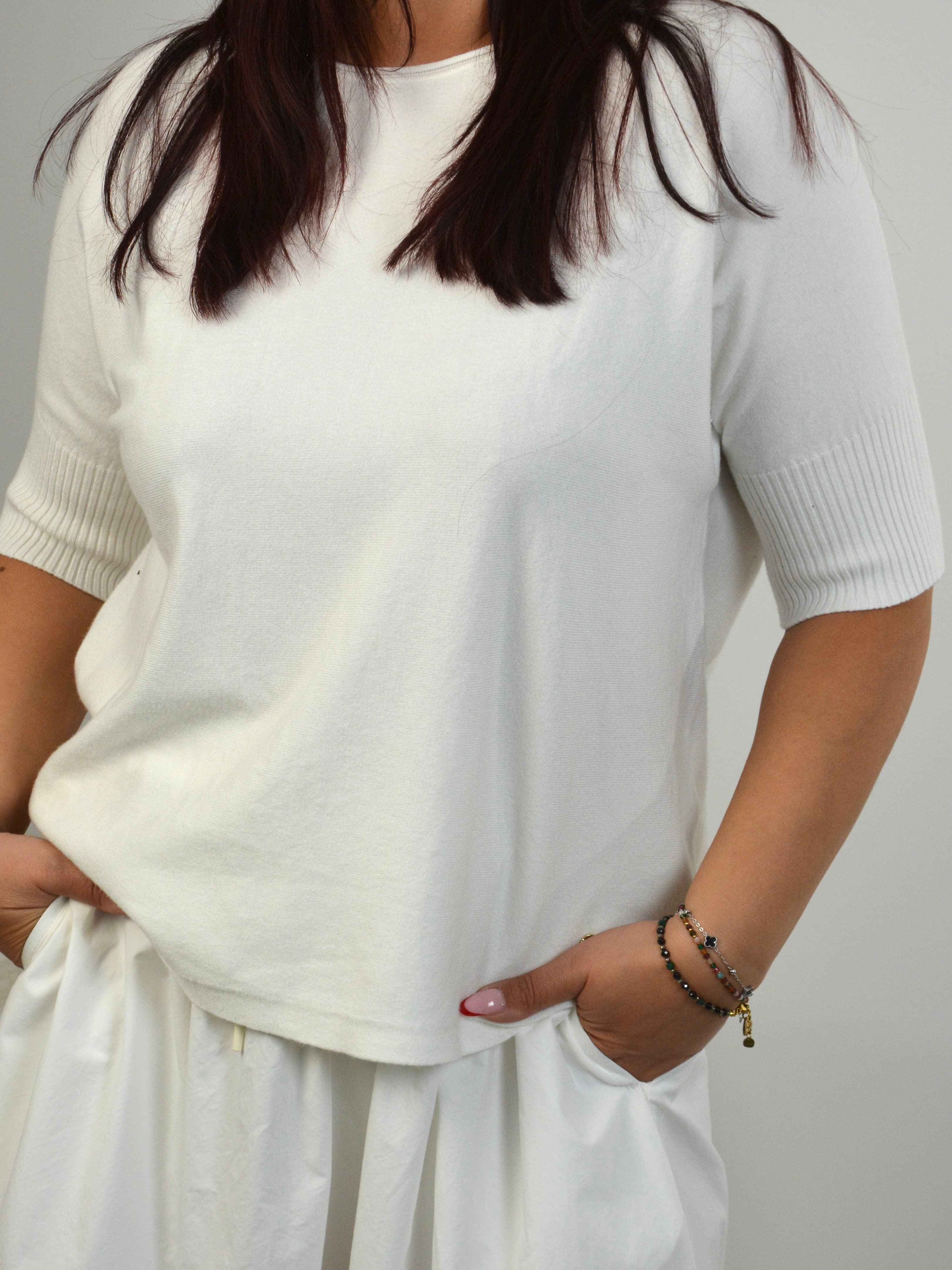 Sweter z prążkowanymi rękawami