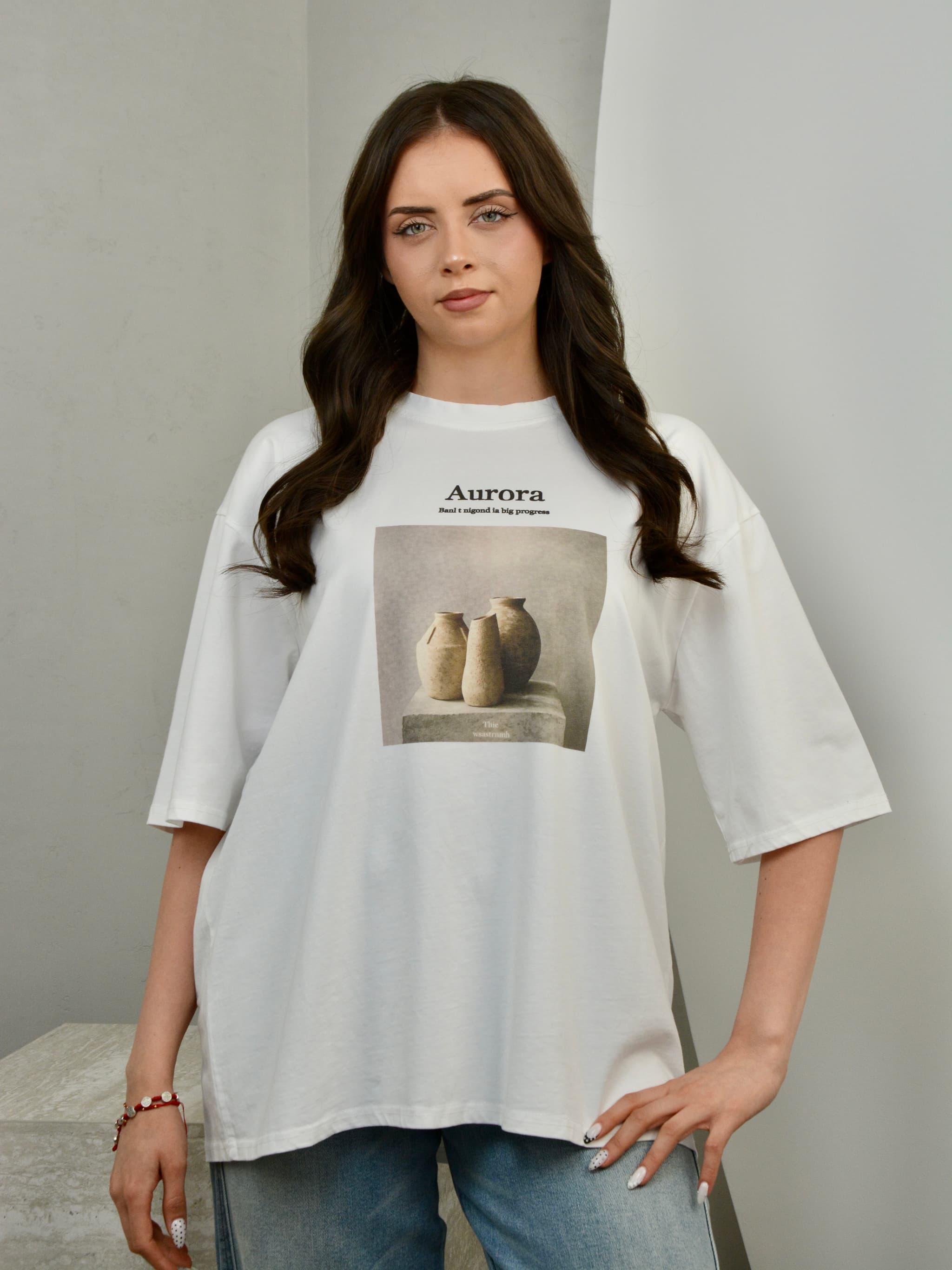 T-shirt z dzbanami