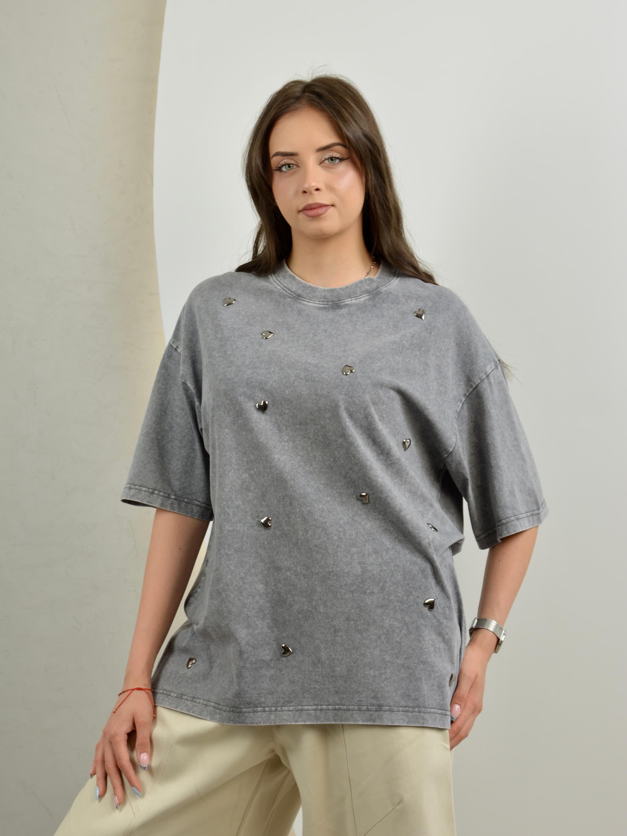 T-shirt ze srebrnymi serduszkami
