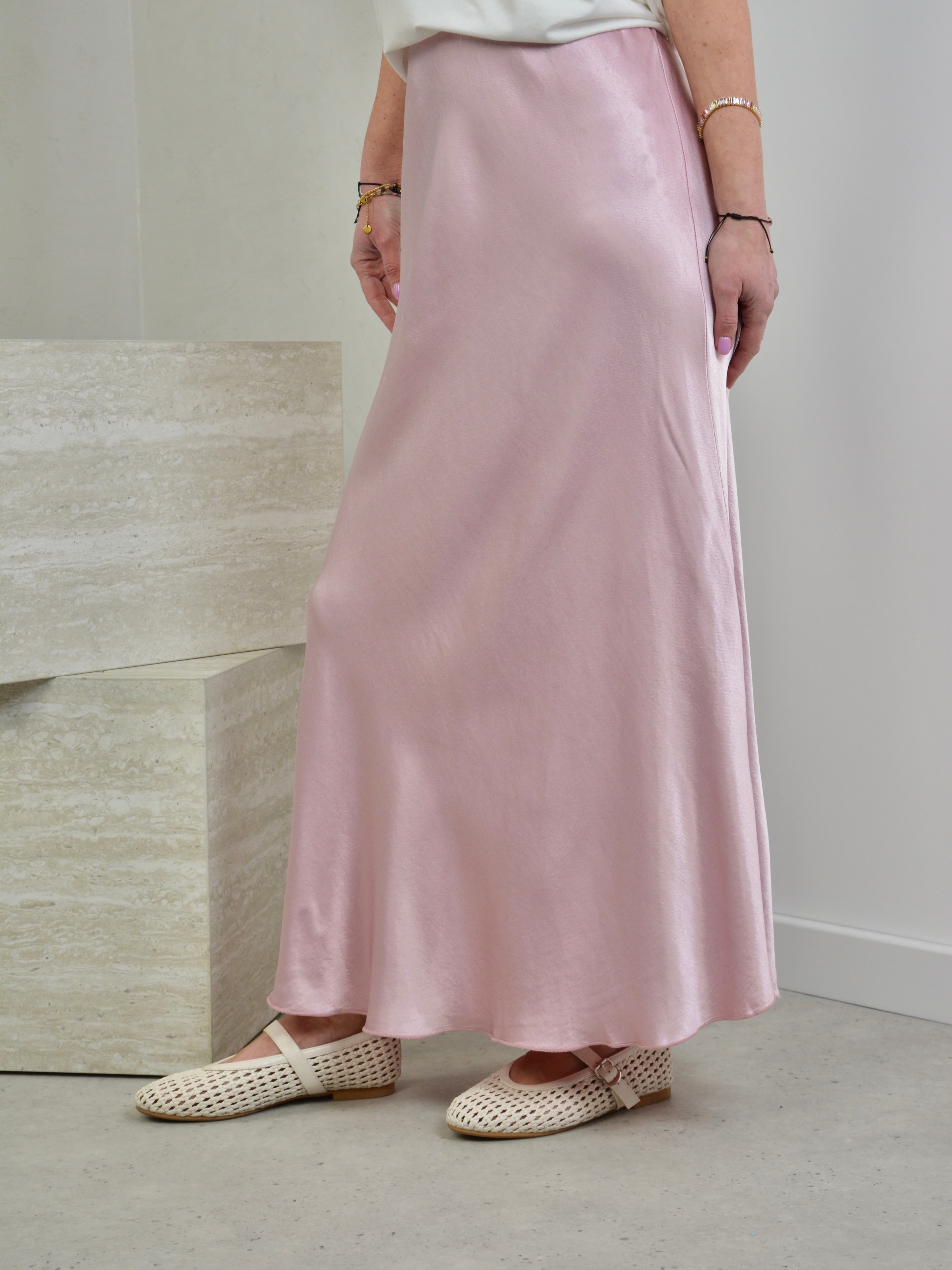 Spódnica satynowa klasyczna