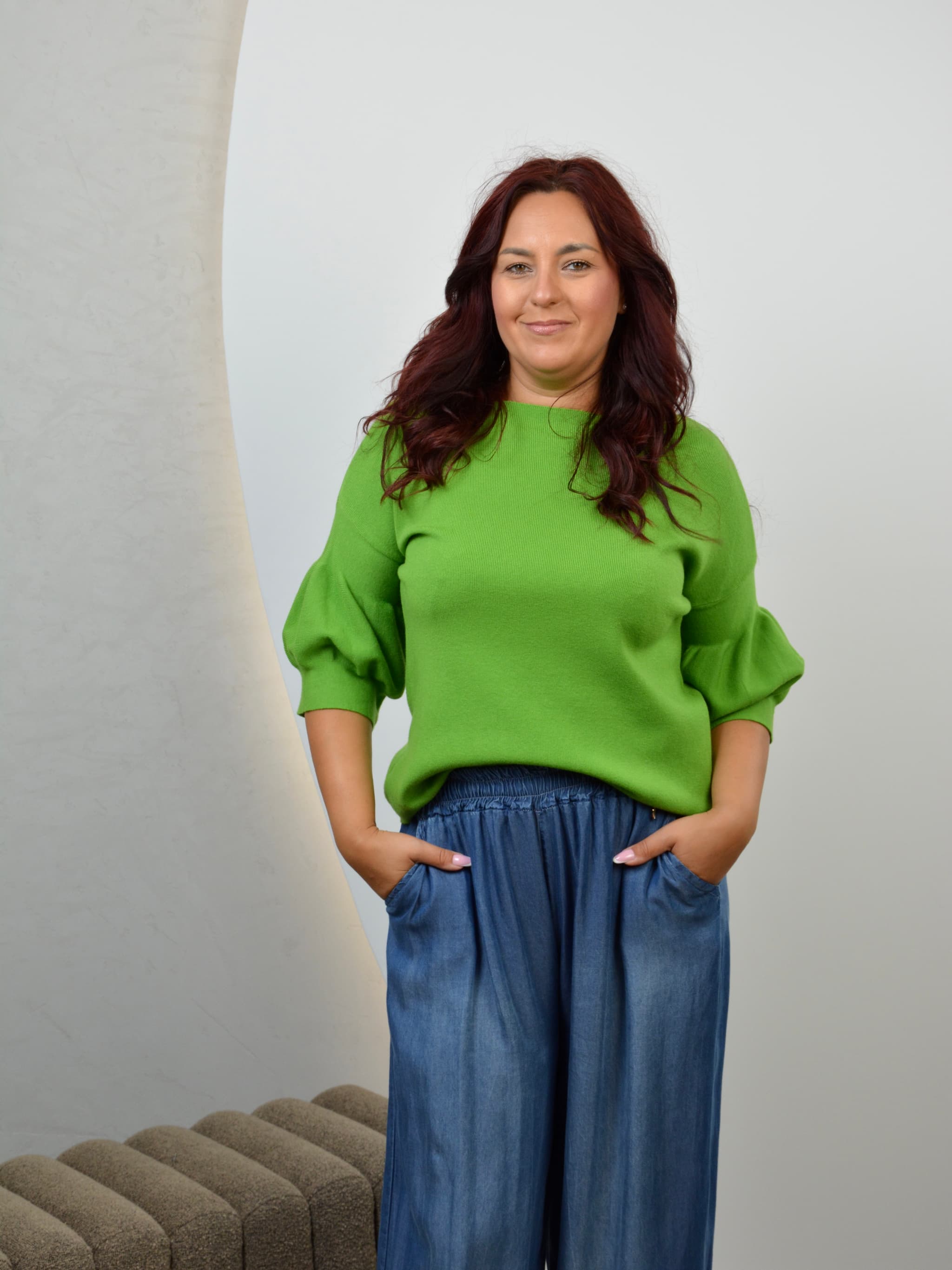 Sweter z bufiastymi rękawami